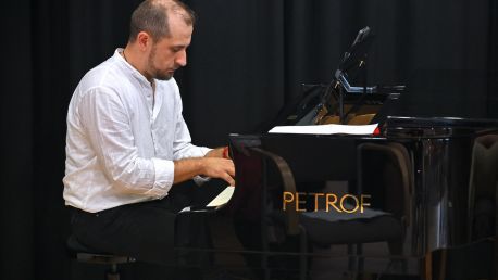 Tóny léta