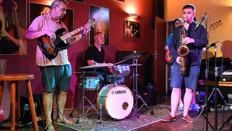 Jazz v Café Evžen