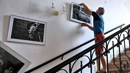 Výstava fotografií Josefa Vrážela ve školní Galerii Camera