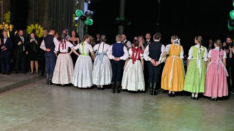 Vystoupení DFS Hlubinka na Havířském bále