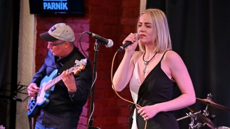 Absolventský koncert Lucie Sečkařové v Klubu Parník