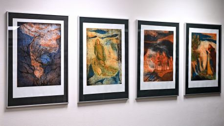 Obrazová galerie v MCUT Skořápka představuje díla M-M-M