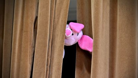 O třech prasátkách. Závěrečné vystoupení dětského Hudebního divadla
