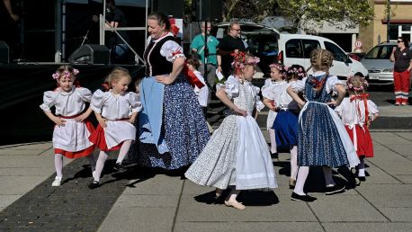 DFS Hlubinka vystoupil na Velikonočním jarmarku