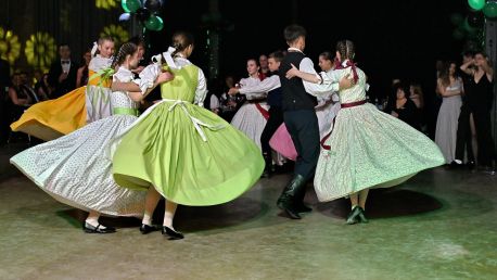 Vystoupení DFS Hlubinka na Havířském bále