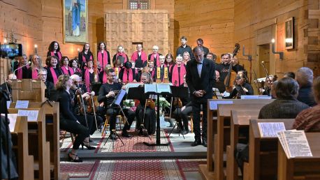 Májový koncert Komorních smyčců