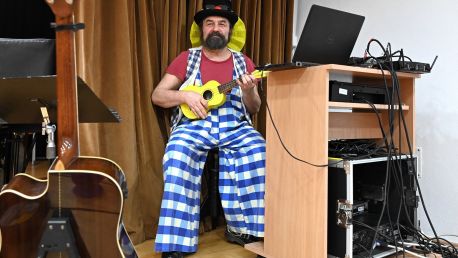 Letošní karneval byl plný barev