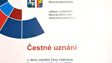 Cenu hejtmana obdrželi handicapovaní umělci za své umělecké dílo