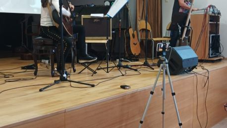 Multižánrový koncert