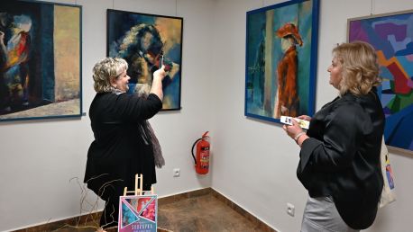 Obrazová galerie v MCUT Skořápka představuje díla M-M-M