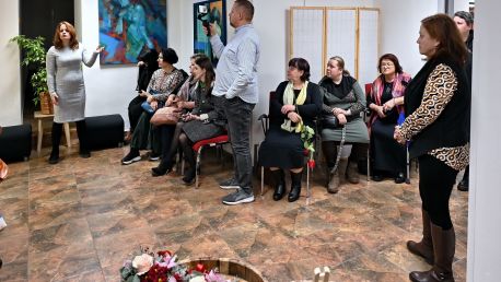 Obrazová galerie v MCUT Skořápka představuje díla M-M-M