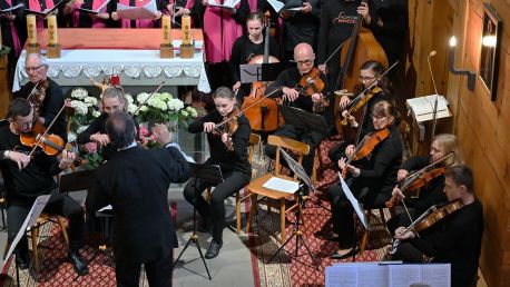 Májový koncert Komorních smyčců
