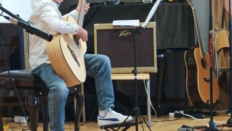 Multižánrový koncert