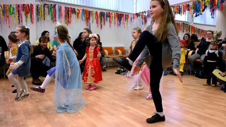 Letošní karneval byl plný barev