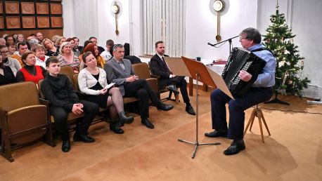 Předvánoční koncert posluchačů hudebního oboru LK