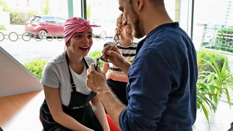 O třech prasátkách. Závěrečné vystoupení dětského Hudebního divadla