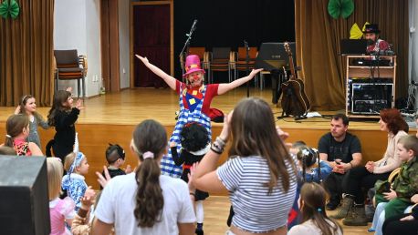 Letošní karneval byl plný barev