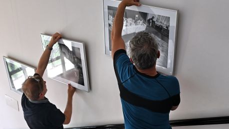 Výstava fotografií Josefa Vrážela ve školní Galerii Camera