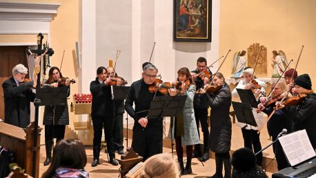 Šikmý kostel v Karviné se proměnil v hudební síň
