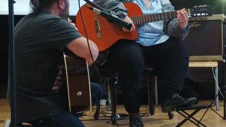 Multižánrový koncert