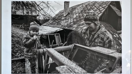 Výstava fotografií Josefa Vrážela ve školní Galerii Camera