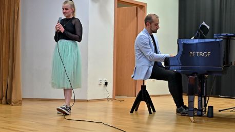 V záři červnového slunce