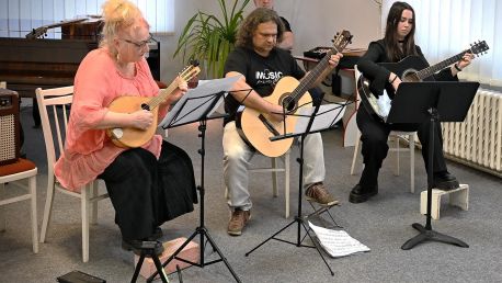 Malý kytarový koncert