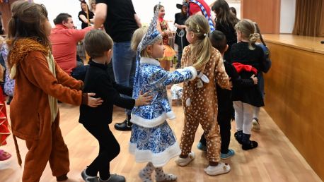 Letošní karneval byl plný barev