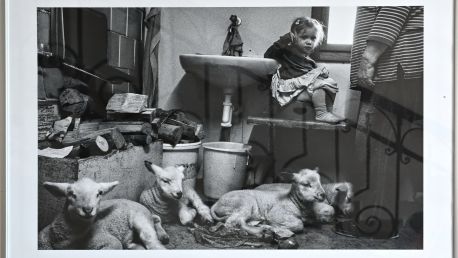 Výstava fotografií Josefa Vrážela ve školní Galerii Camera